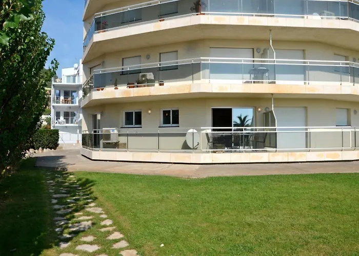 Apartament Beachfront In Estartit With Garden L'Estartit