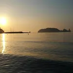 Beachfront In Estartit With Garden *